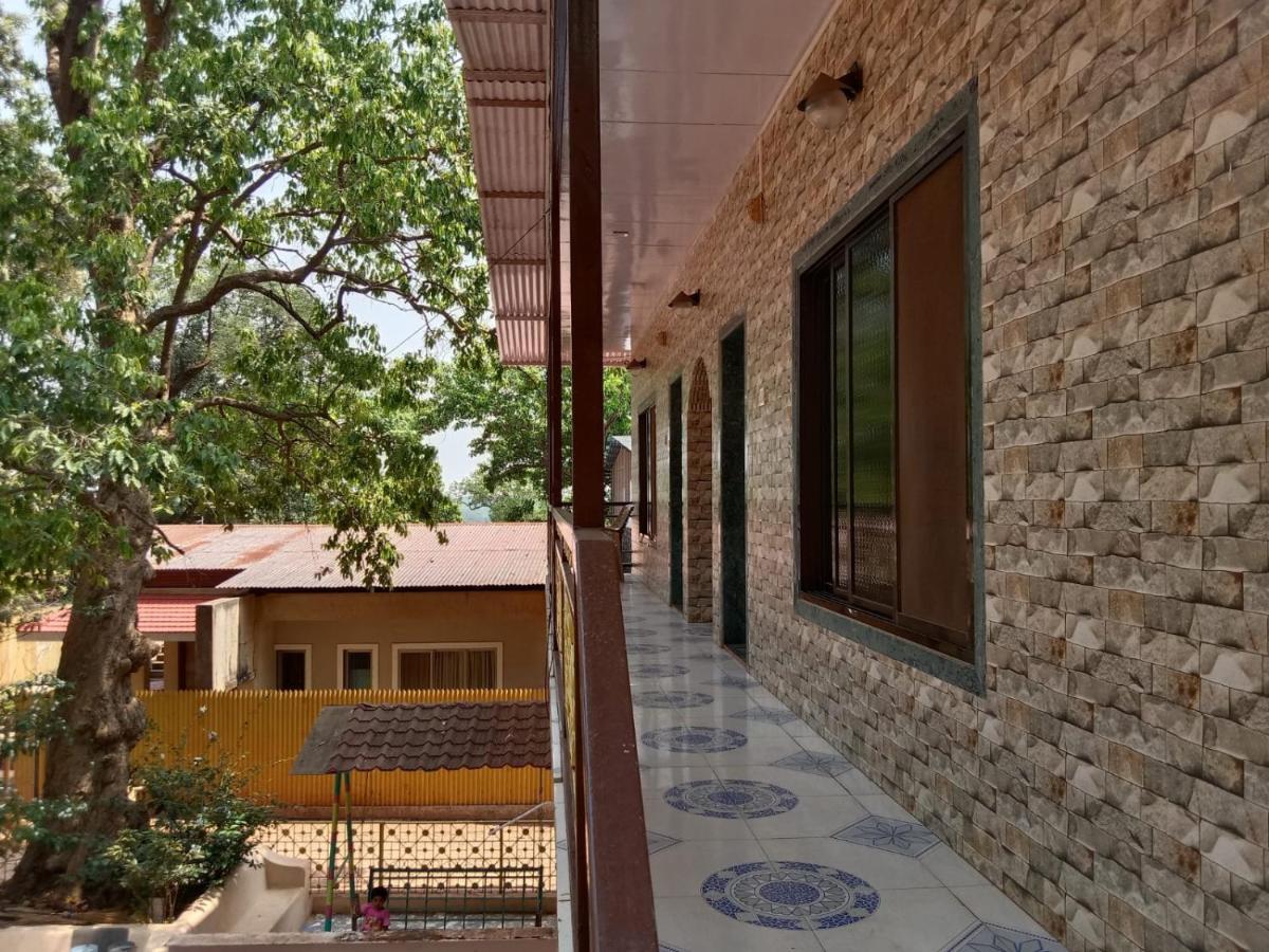 New Alpha House Matheran Hotel Luaran gambar